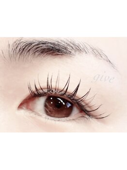 ナチュラル上品な目元にしたい