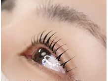 韓国風ブラックマスカラパーマ