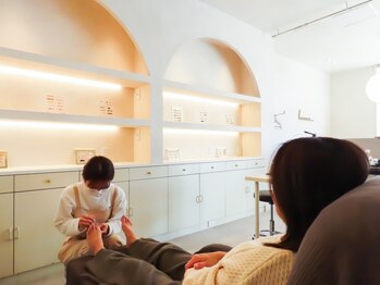 ラグゼ 高林店(Luxxe)の写真/店内フルリニューアル!ネイル全席リクライニングチェアでリラックス☆定額デザインは毎月新作が登場♪