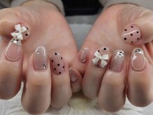 メグ ネイル(megu)