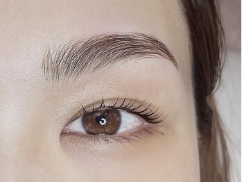 ヴェルデ(verde)の写真/大人女性向け上品なデザインをご提案☆一人一人の目元のお悩みに合わせた施術で満足の仕上がりに♪