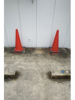 カレーズ 夙川店(Karez)/専用駐車場あります