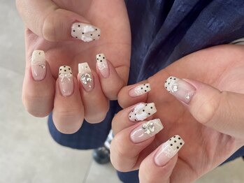 プラス ファースト(Plus 1st)/ドットネイル　by ninomiya