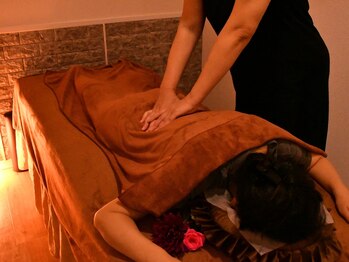 もみ匠 ユーキュウアルファ(yu.9.a)/中国式★もみほぐし