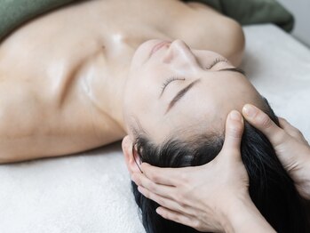 ビーハーブ(Bee Herb)の写真/希少なオイルヘッドスパ【シロダーラ】