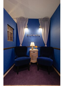 シー バイ カリスタ 新宿駅前店(C by CALISTA)/「碧い海」がテーマ