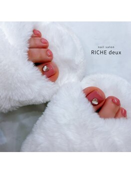 リッシュ ドゥ(RICHE deux)/ちゅるんピンクフットネイル