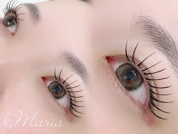 マリアアイビューティー 西梅田(Maria Eye Beauty)の写真/落ち着いた空間で施術【マツエク/マツエク上下】毎朝のマスカラ時間を短縮できて、ぱっちり目元が叶う♪