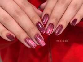 赤マグネットネイル