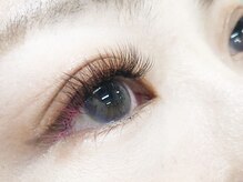 エテ ユヌ(e'te une)/まつ毛が多く見えるように！