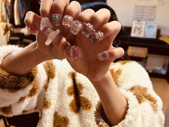 シンリーネイル(sinly nail.)/娘のボンドロネイル