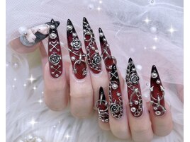 痛ネイル 手書き 推しネイル