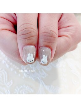 リッシュ ドゥ(RICHE deux)/うさぎ3Dネイル