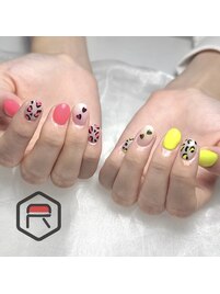 ヒョウ柄ネイル