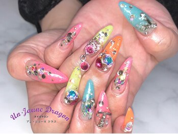 アン ジョーヌドラゴ/【ロングネイル】カラフルネイル