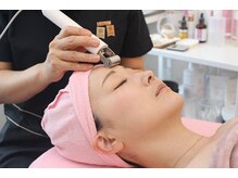 プライベートエステティックサロン アメジスト(AMETHYST)/高濃度の美容液を導入します。