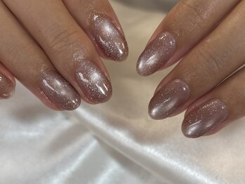 マラマネイル(Malama Nail)/ピンク×マグネット×フラッシュ