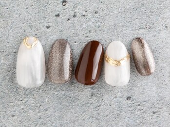 ネイルサロンウルラ(Ulula)/