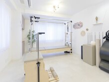 ルーフェピラティス 市川店(Rurfe pilates)/日が差し込む明るい店内です♪