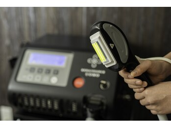 ジェネシス(Genesis)/純国産脱毛機ルネッサンスUOMO