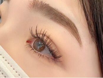 リト 湘南台(Lito)の写真/【フラットラッシュ導入店】軽いつけ心地で自然な仕上がりに♪自まつげ派の方は【パリジェンヌ】がお勧め◎