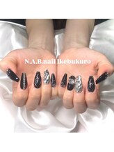 エヌエービー(N.A.B.)/綺麗めデザイン