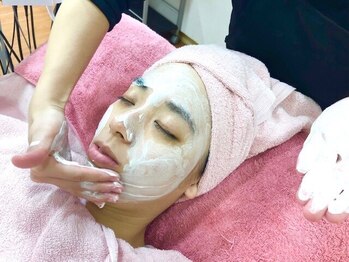癒しの森 ひかりの写真/【創業50年以上の老舗エステサロン】スタッフも全員歴20年以上！！"お悩み別"オールハンドフェイシャル◎