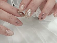 エア(ea)/ぷるんいちご散りばめネイル