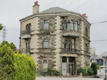 ヌック(NOOK)の雰囲気（サンライフガーデン内ローズガーデン向かいの建物の3階です♪）