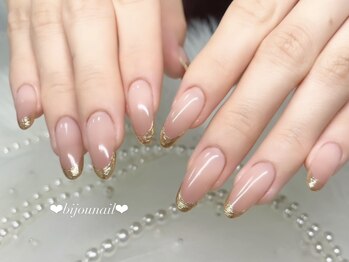 ビジューネイル(bijou nail)/
