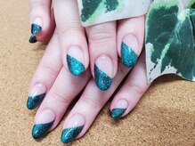 グラッチェ(Grazie)/《ハンド》斜めフレンチ