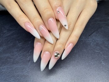 ネイルズ ナスカ(Nails NAZCA)の写真/デザインの幅が広がる★スラっと綺麗な指先に♪美フォルムで耐久性に優れたアクリルスカルプがオススメ◎