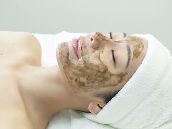 ココクラブ(COCOclub)の写真/国家資格保持者が提案するスピキュールハーブピーリングで毛穴ケアを堪能☆