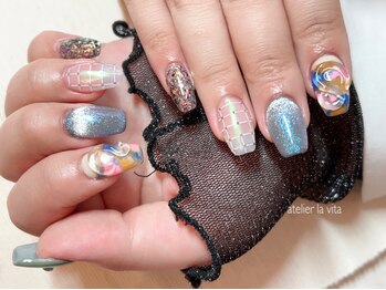 アトリエ ラビータ(atelier la vita)/定額アート