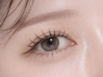 【まつげパーマ/眉毛/HBL/フェイシャルワックス専門店】C.(シードット)神戸三宮店の写真/【圧倒的な完成度】モチの良さ×こだわりまつ毛パーマ◇高リピート率が証明する、想像以上の仕上がりへ♪