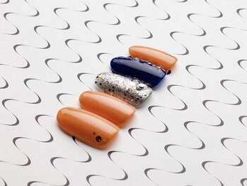 アデリー(ADELIAE)/