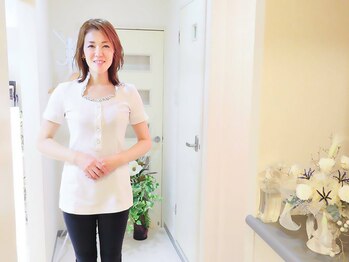 ロゼブランシュ(Rose Blanche)/笑顔でお出迎えをいたします