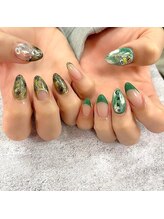 モレリア(morelia)/キャラクターネイル