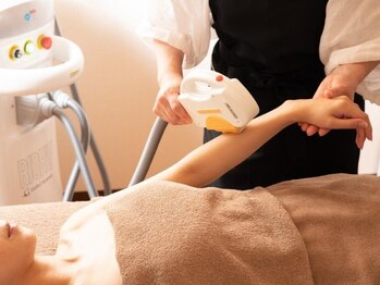 ビービージー(BBG)の写真/全身丸ごとツルスベ肌になれるチャンス*【★キャンペーン★お気軽全身美肌脱毛(顔込み)1回¥8500】