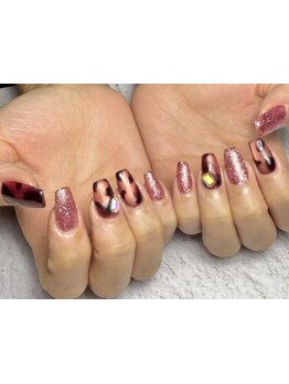 手描きアートが得意なサロン