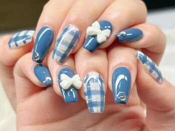 リノネイル(Lino Nail)/チェックネイル