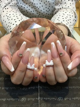 エスフィーネイルサロン ブリーユ(Esfy nailsalon Brille)/フレンチネイル