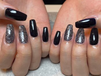 メイヴン(Maven)/長さ出しワンカラーネイル