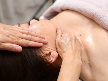 エス(S)/リフトアップ・たるみ│コルギ