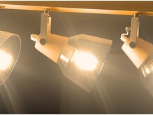 レジリエンス(Resilience)/マッサージ ルーム ライト