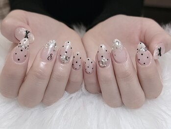 ブイピーネイル 新大久保(VP nail)/長さだし&やり放題90分