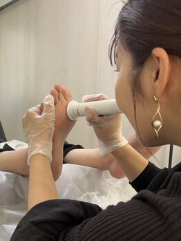 HALUTE.86【4/9 NEW OPEN (予定)】の写真/【韓国式足裏角質除去】で赤ちゃんみたいな柔らか足裏に*足裏のタコやかかとのガサつきでお悩みの方にも◎