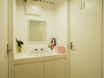 オプレア 千種店(OPREA)/【店内環境】洗面所&トイレ