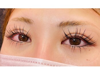 アイ アンド ネイル ドル(Dollar)/ケラチンラッシュリフト上下♪