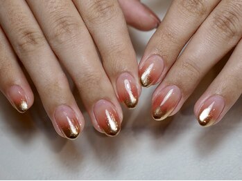 ミラーがけグラデーションネイル